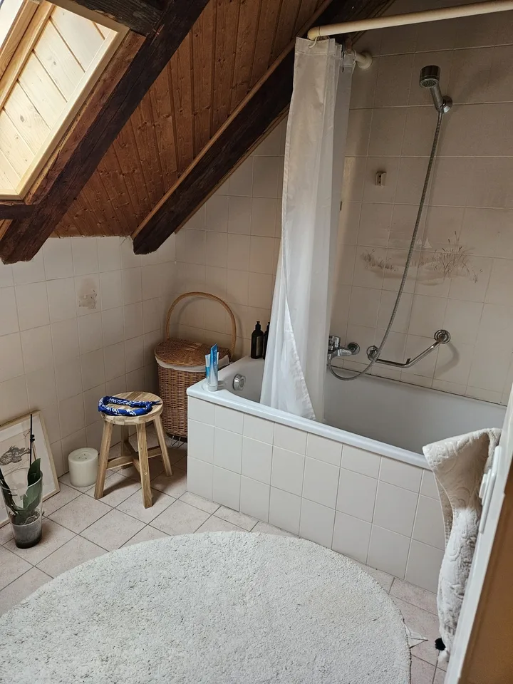 Appartement de 3 pièces au 2ème étage - Chemin de Montilier 5 -