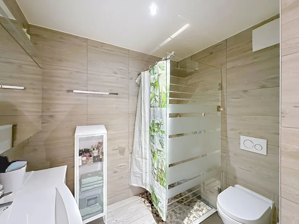 Modern villa with double potential