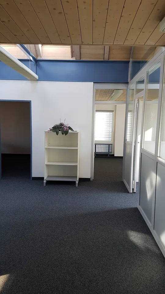 Espace de bureau dans le centre commercial Dorfmärit à Bolligen
