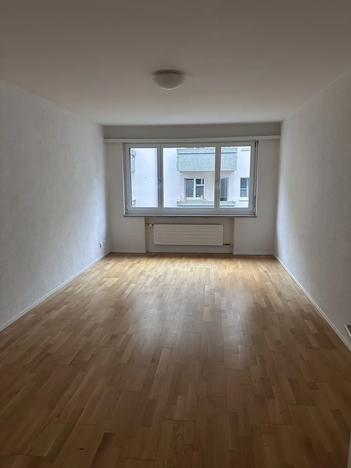 Appartement 1 pièce central dans le quartier animé 4