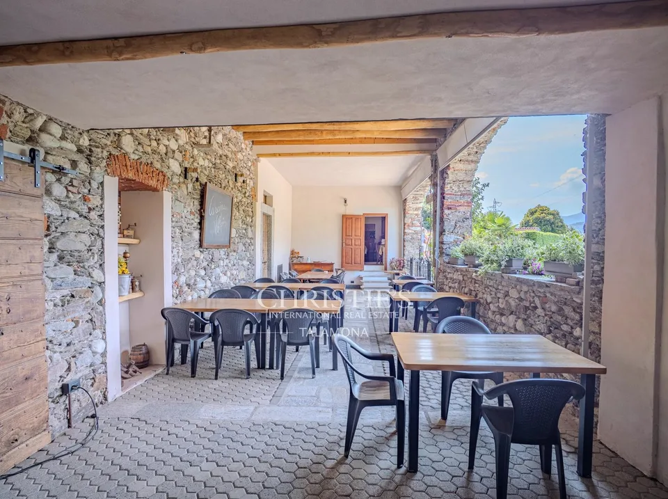 Live, work, and invest in the greenery, just a few minutes from Lake Maggiore – photo 10 of 13