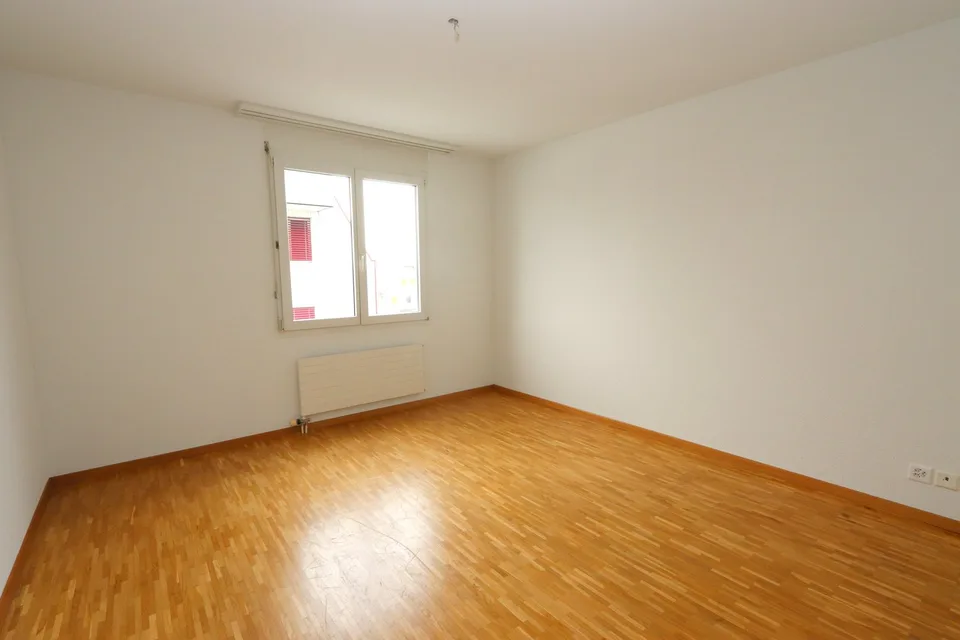 3.5-room apartment on the 2nd floor right, quiet location with balcony