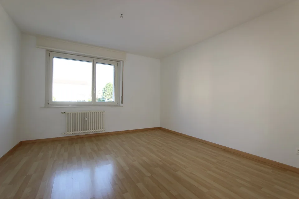 Appartamento bello con ampio balcone - sole del mattino