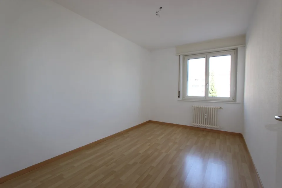 Appartamento bello con ampio balcone - sole del mattino