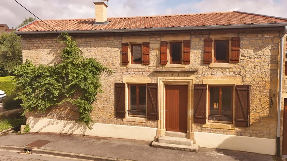 Charaktervolles, komplett renoviertes Haus in Saint Jean Les zum Verkauf