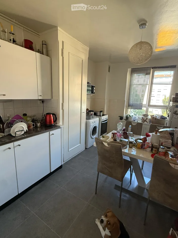 Takeover of lease: 3-room apartment, affordable, ideally located, with balcony
