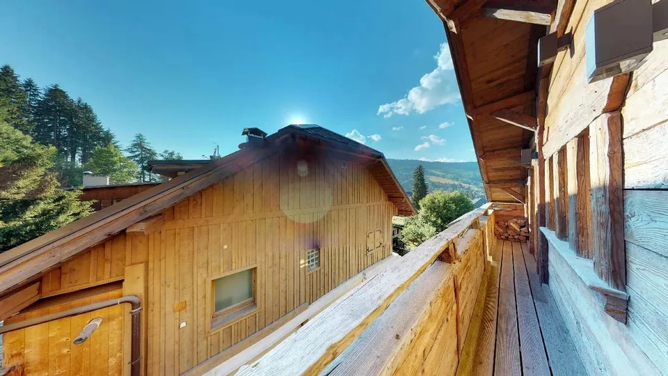 Die Kunst des Wohnens in Megève: elegantes Penthouse in der Ortsmitte