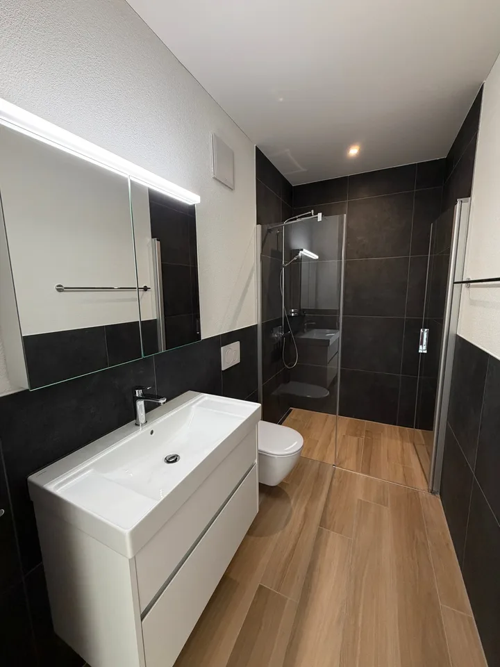 Appartement de charme 3.5 pièces en mansarde dans un immeuble neuf 103 m² avec beaucoup de lumière & de charme