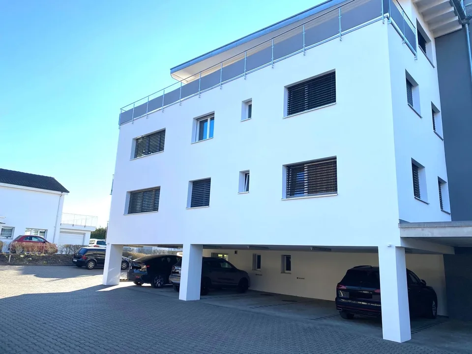 Opportunity: Auto parking space, affordable, ideally located, for passenger cars