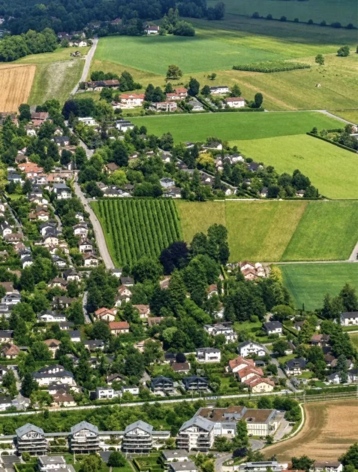 Attique de 4 pièces et 113 m² au centre de Bernex – Foto 10 von 24