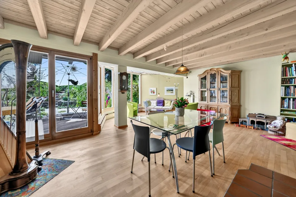 6.5-room row house in an attractive location with a lot of green space