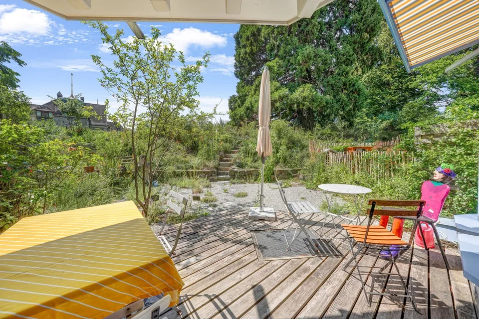 6.5-room row house in an attractive location with a lot of green space