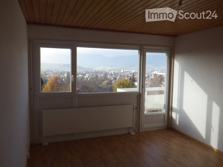 Einfamilienhaus mit 5.5 Zimmern und Garten in Yverdon-les-Bains