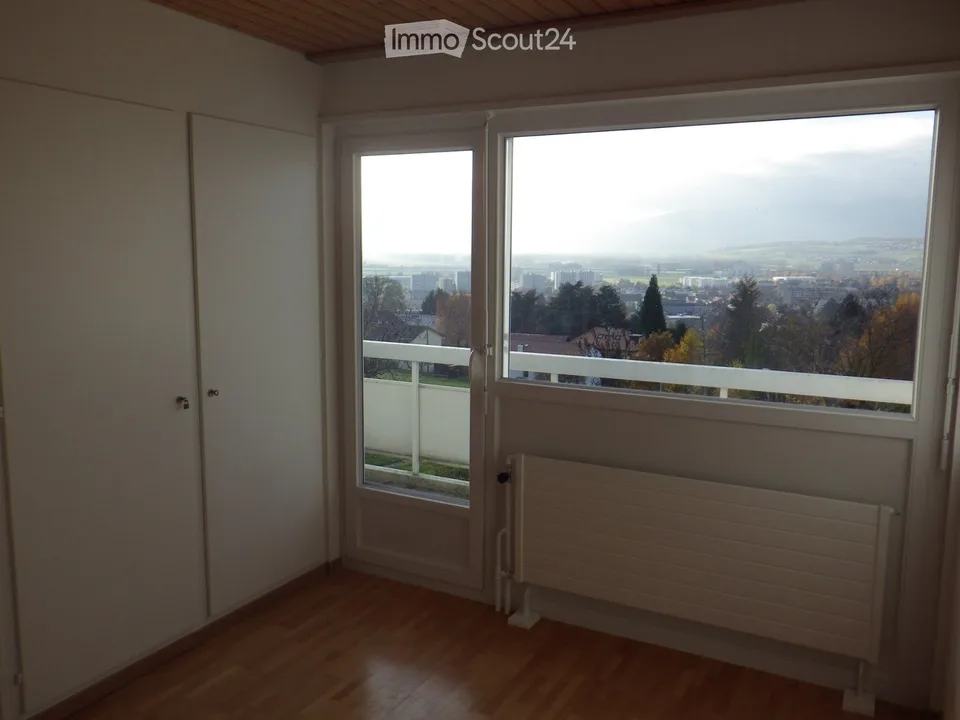 Einfamilienhaus mit 5.5 Zimmern und Garten in Yverdon-les-Bains