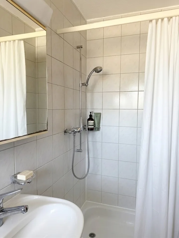 2.5 room apartment, approx. 40m2, centrally located in Rafz