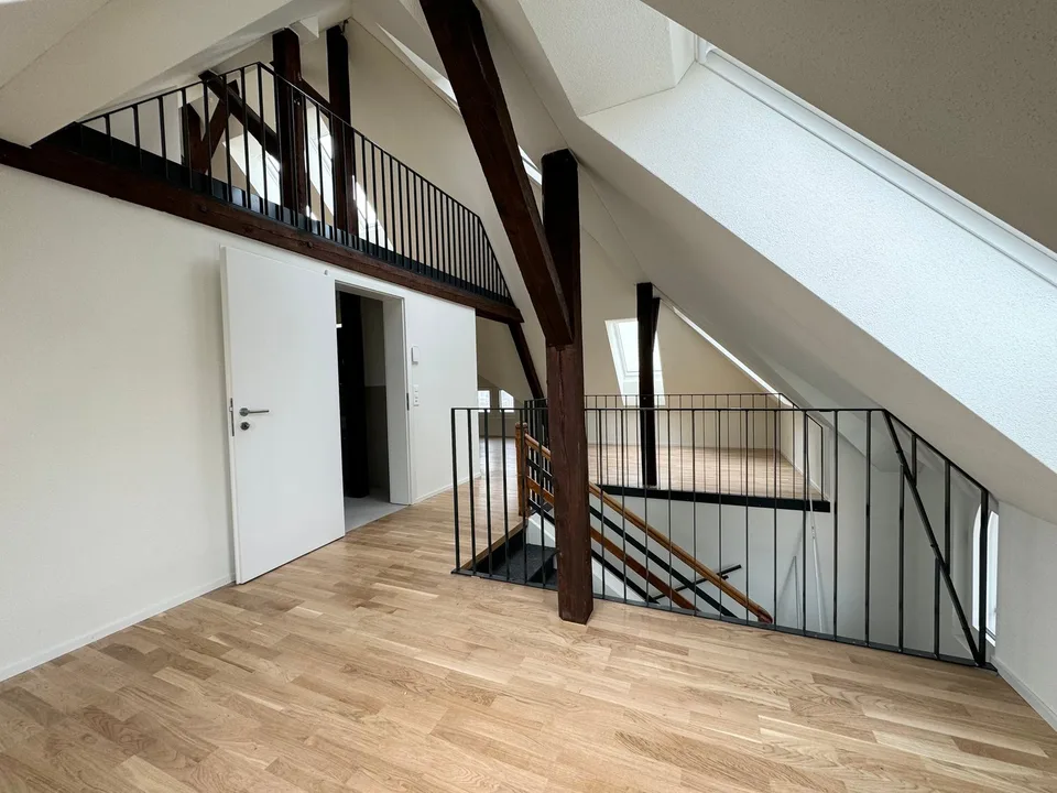 Charmante 1.5-Zimmer-Dachwohnung im Loft-Stil in St. Gallen