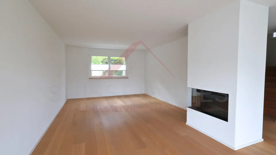 Modern 6.5-room single-family house with garden, large terrace, and double garage in Signau