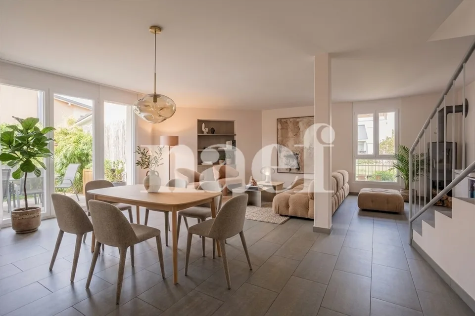 House with 6.5 rooms, garden and pool for sale in Avenches
