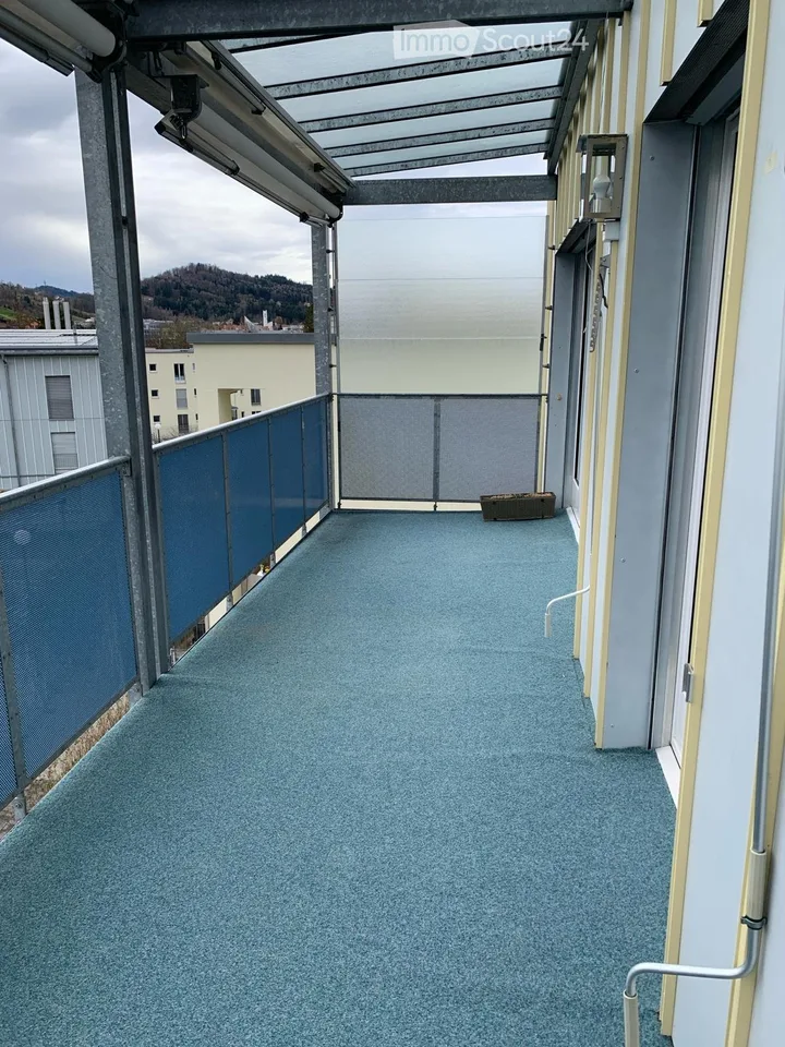 Lichtdurchflutete 3.5-Zimmer-Wohnung an ruhiger Lage