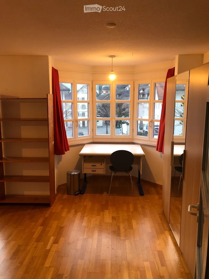WG-Zimmer in Altdorf (ab sofort / 1. nov)