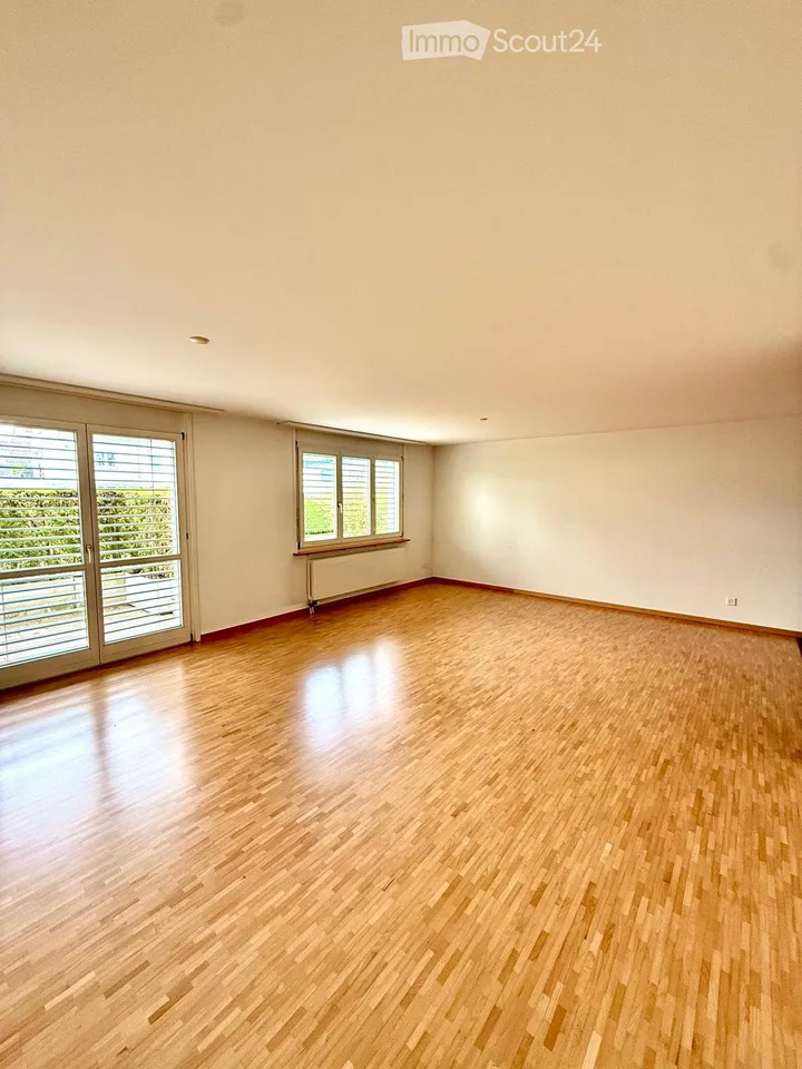 Wunderschöne Familienwohnung im ruhigen Züberwangen.