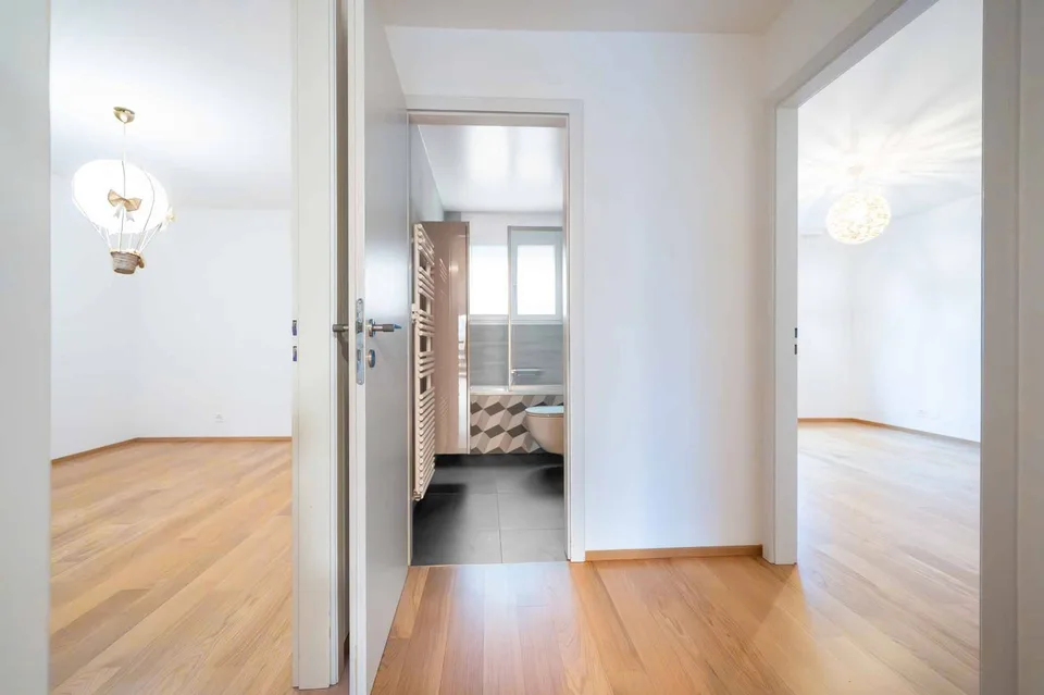 Superbes 5,5 Zimmer, 133 m2, magnifiziert renoviert mit großem Balkon