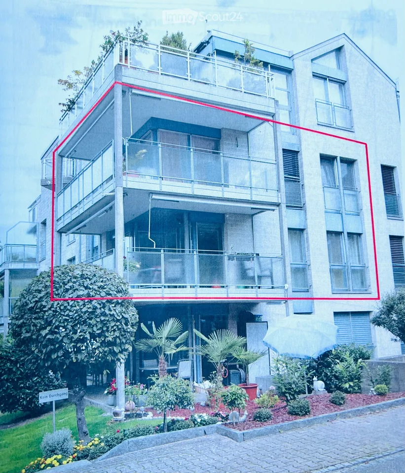 Spacieux appartement de 4,5 pièces avec garage à Port