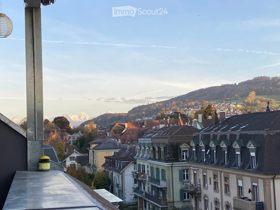 Appartement en duplex lumineux 3 pièces avec balcon et vue sur Mattenhof