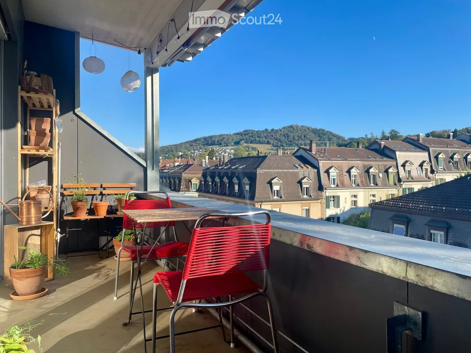 Appartement en duplex lumineux 3 pièces avec balcon et vue sur Mattenhof