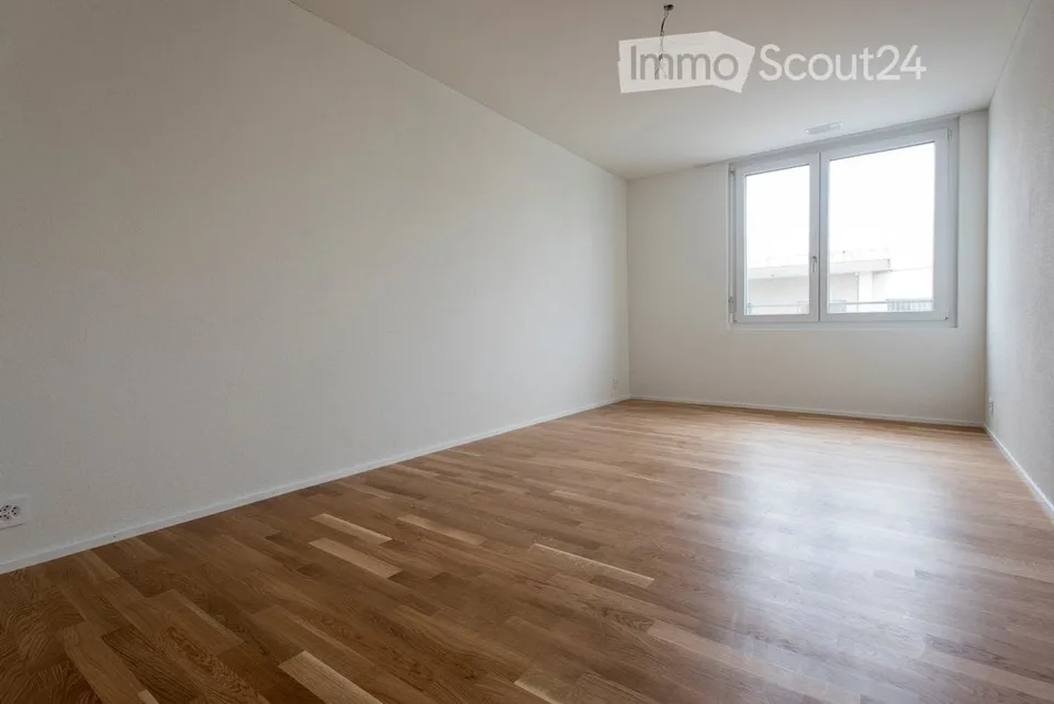 Moderne 3.5-Zimmerwohnung mit Loggia & eigenem Waschturm