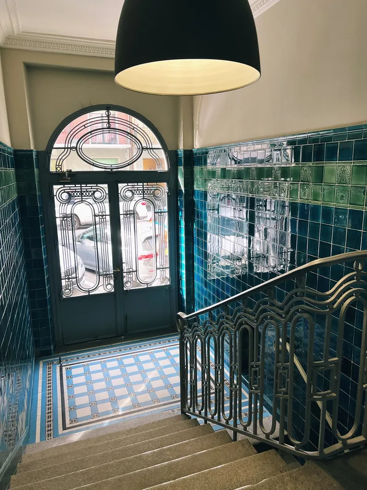 Übernahme des Mietvertrags Schönes 3-Zimmer-Apartment in Plainpalais