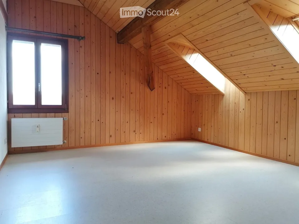 Charmante 4.5-Zimmer-Dachwohnung mit Aussicht in Eriswil