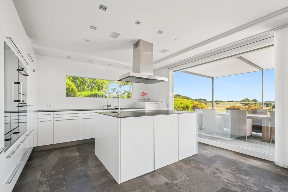 Terrace house with exclusive ambiance and wonderful views