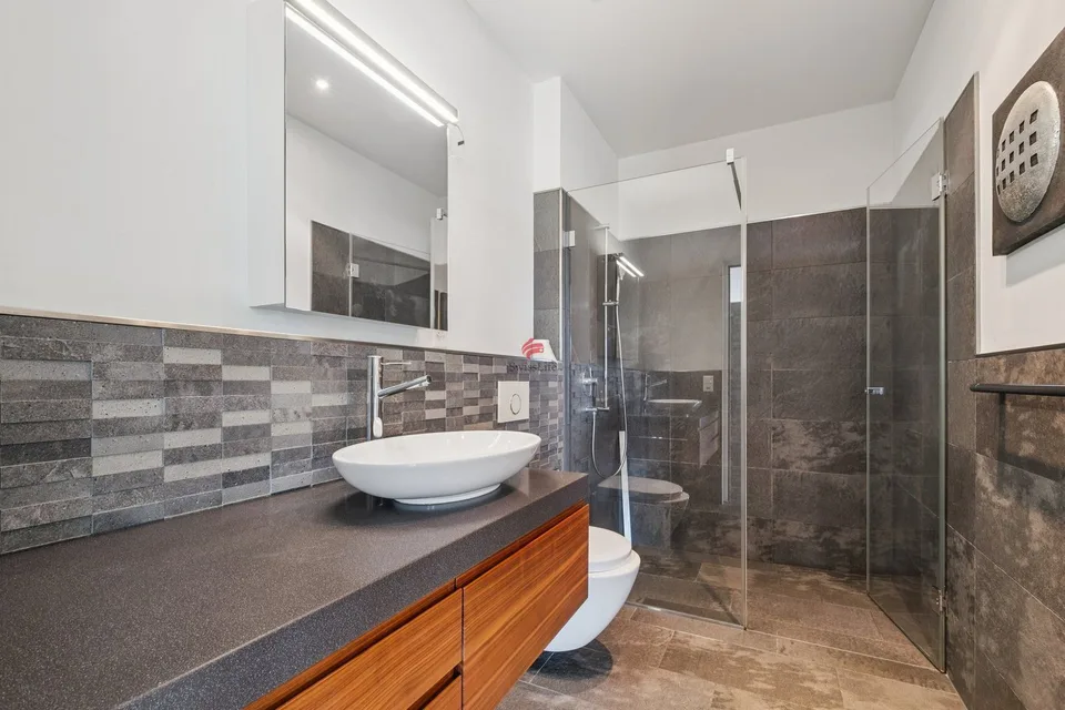 Terrace house with exclusive ambiance and wonderful views