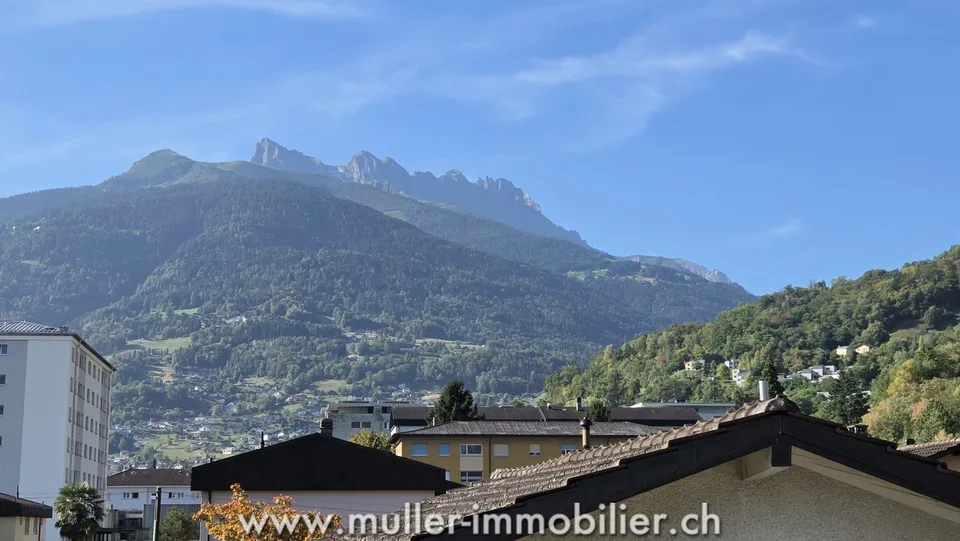 Casa con 2 appartamenti a Monthey