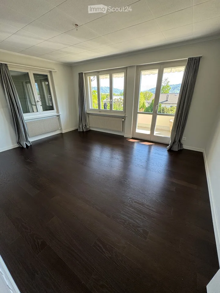 8½-Zimmer-EFH mit Doppelgarage an privilegierter Lage in Muri bei Bern zu vermieten