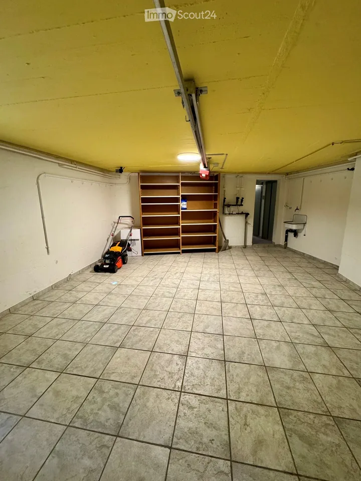 8½-Zimmer-EFH mit Doppelgarage an privilegierter Lage in Muri bei Bern zu vermieten