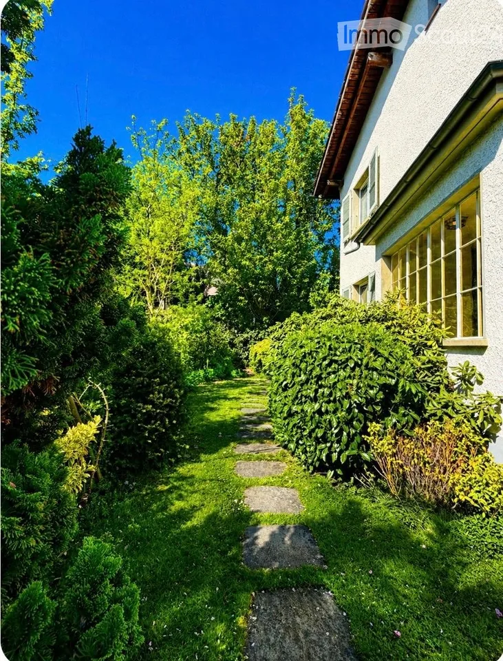 8½-Zimmer-EFH mit Doppelgarage an privilegierter Lage in Muri bei Bern zu vermieten