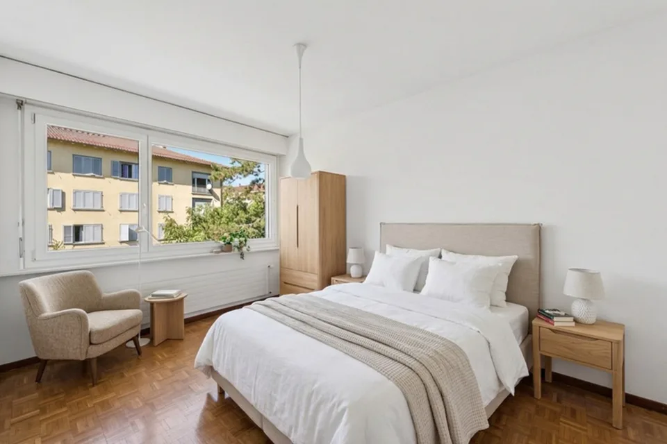 4.5 rooms with large balcony-terrace and garage-box in the heart of Prilly