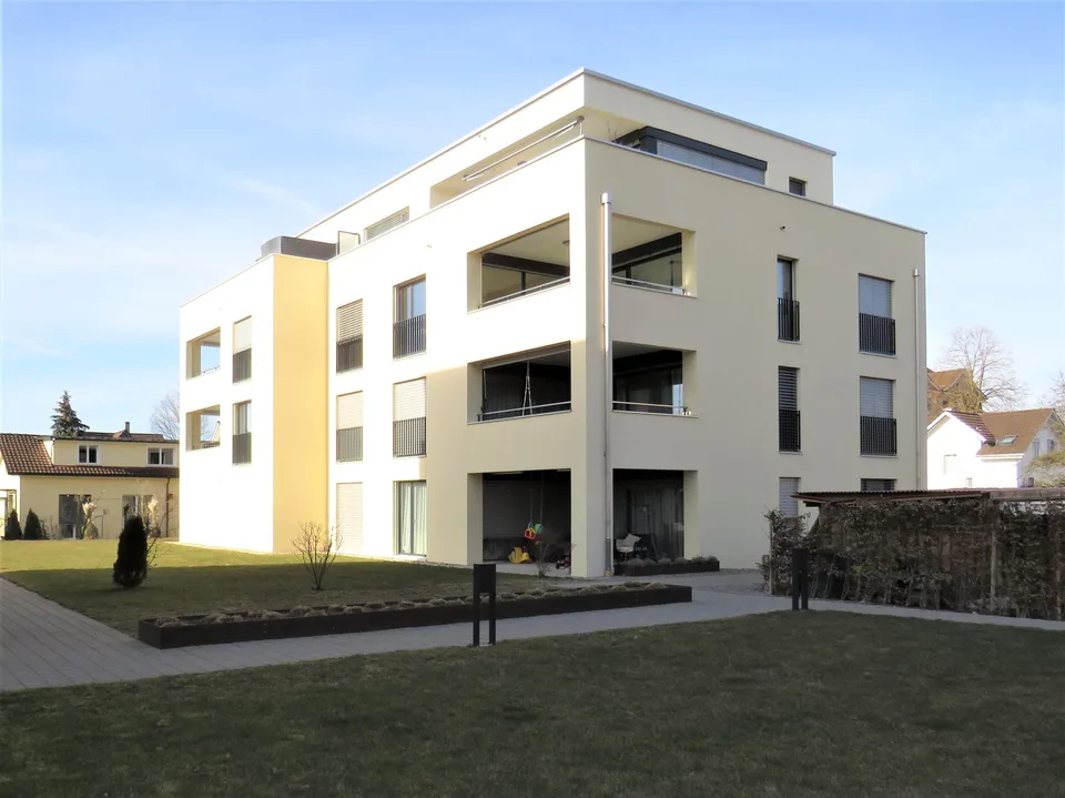 Tiefgaragen-Einstellplatz mit Möglichkeit zur Nutzung einer E-Ladestation