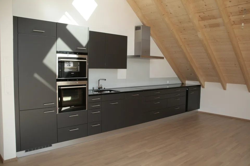 Appartamento mansardato di 2,5 locali con loggia attraente