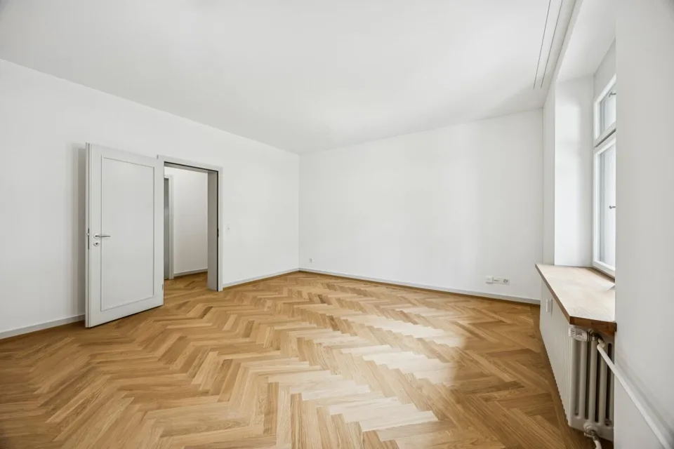 Exclusive garden apartment with a dreamy, stylish garden ambiance