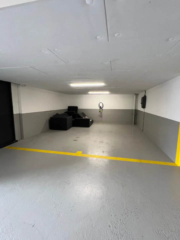 Doppelstellplatz mit Ladestation in Kilchberg zu vermieten