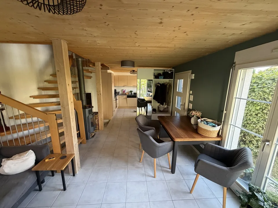 4,5-Zimmer-Wohnung im Stil eines Reiheneinfamilienhauses