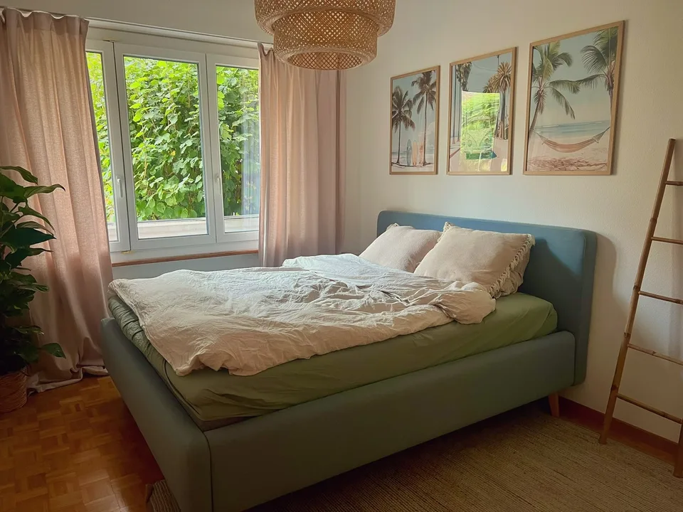 Möblierte 4.5-Zimmer-Wohnung im Erdgeschoss mit grossem Gartensitzplatz CHF 2'280. all inclusive | Spiegel bei Bern
