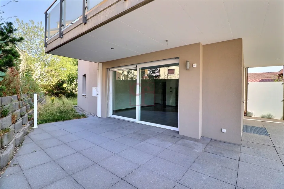 Magnificent 3.5-room apartment with terrace and private garden