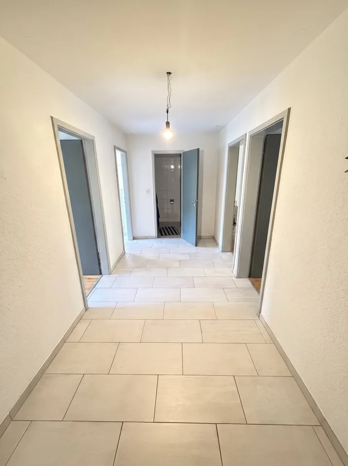Appartement charmant de 3,5 pièces avec balcon à Reinach BL
