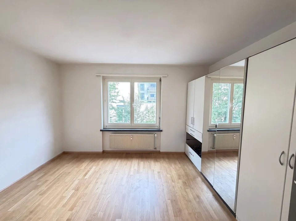 Appartement charmant de 3,5 pièces avec balcon à Reinach BL