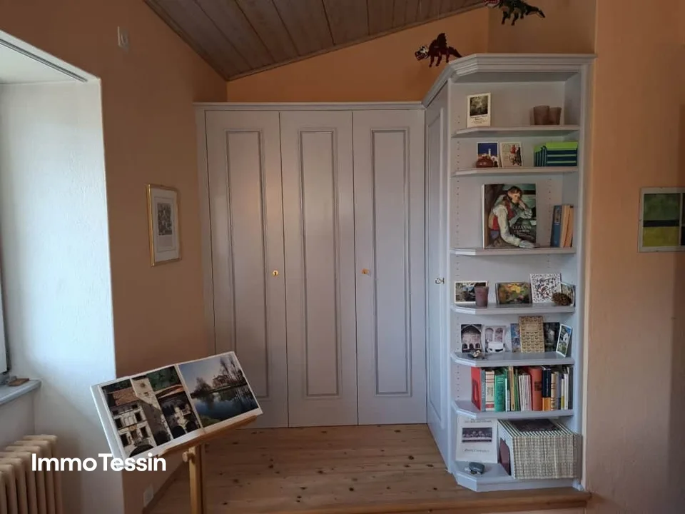 Appartement charmant et idyllique dans un quartier résidentiel exclusif à Collina d'Oro, près de Lugano et du lac de Lugano