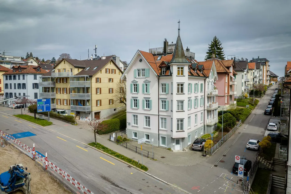 Central apartment with great rooftop terrace